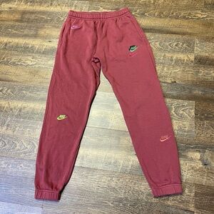 Nike DM8884-010 Sport Essentials Joggers Sweatpants Mens Small Multi Swoosh